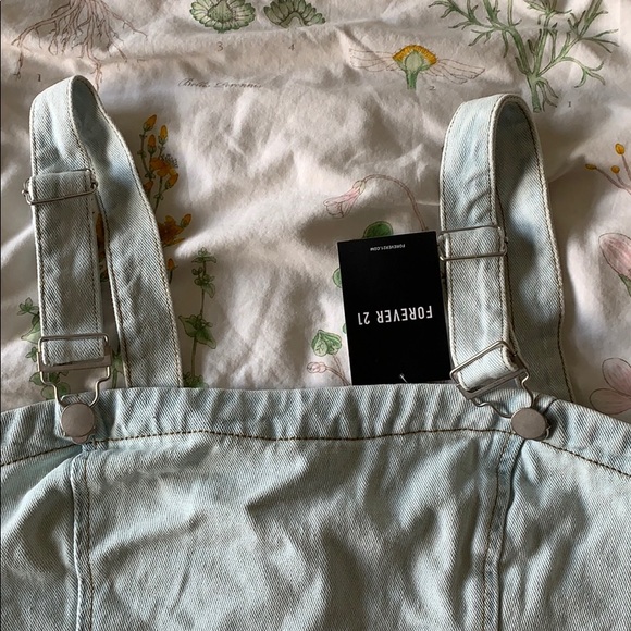 Forever 21 Light Denim Crop Top - Picture 2 of 4